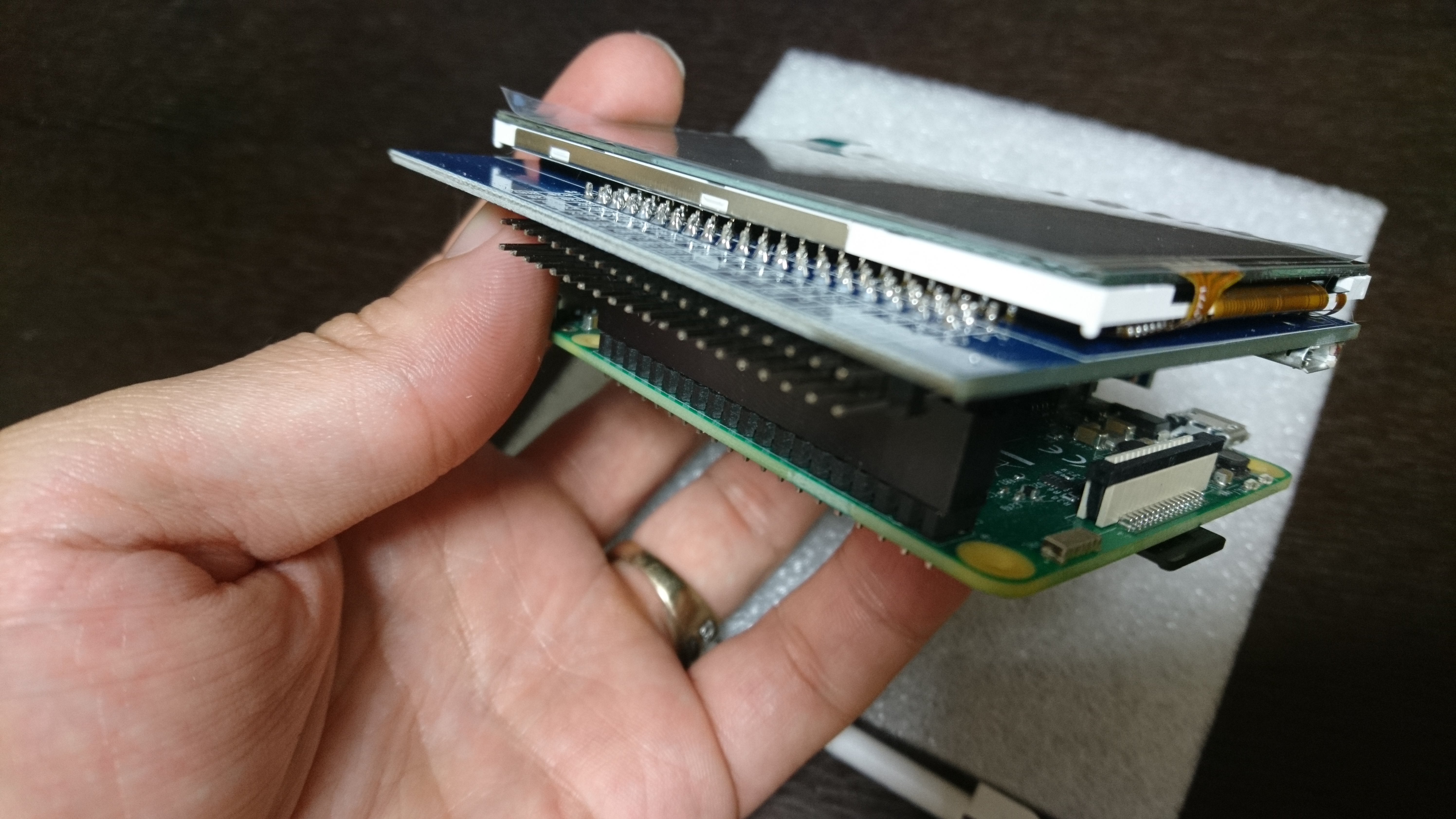Raspberry Pi 3 Model Bに Quimat 3.5インチタッチスクリーン HDMI 